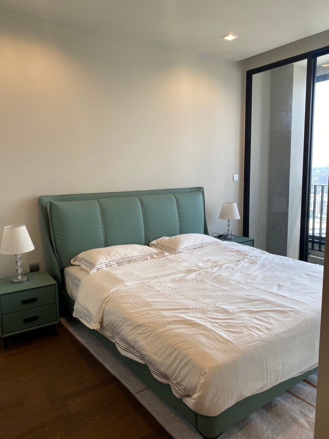 Ideo Q Victory | 2 Bedrooms for Rent photo 3