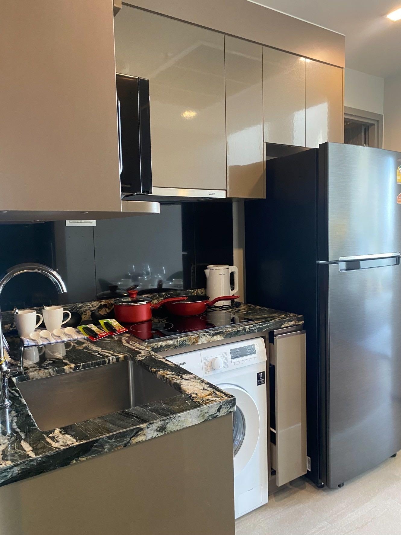 Ideo Q Victory | 2 Bedrooms for Rent photo 4