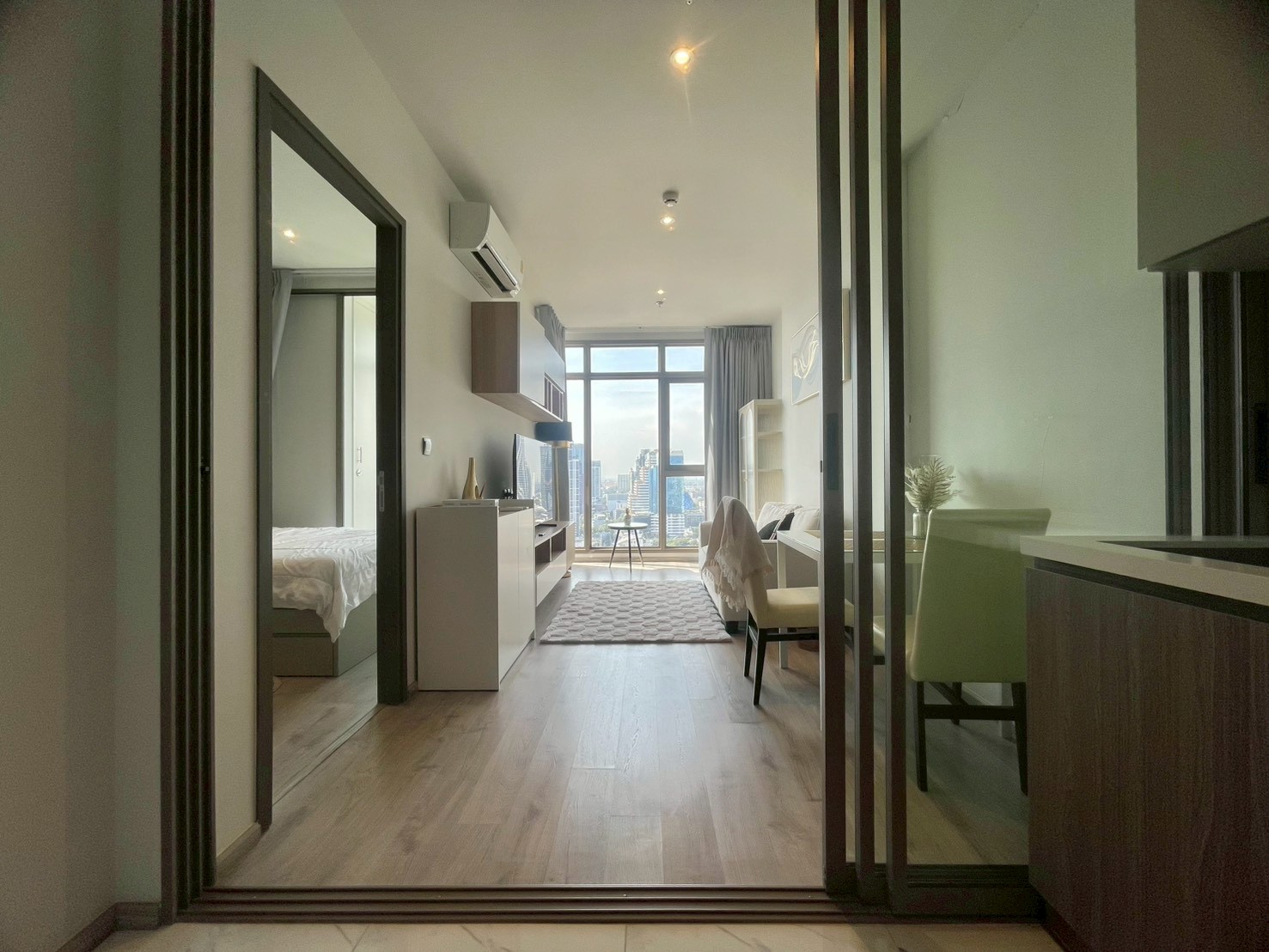 Rhythm Ekkamai Estate | 1 Bedroom for Rent photo 3