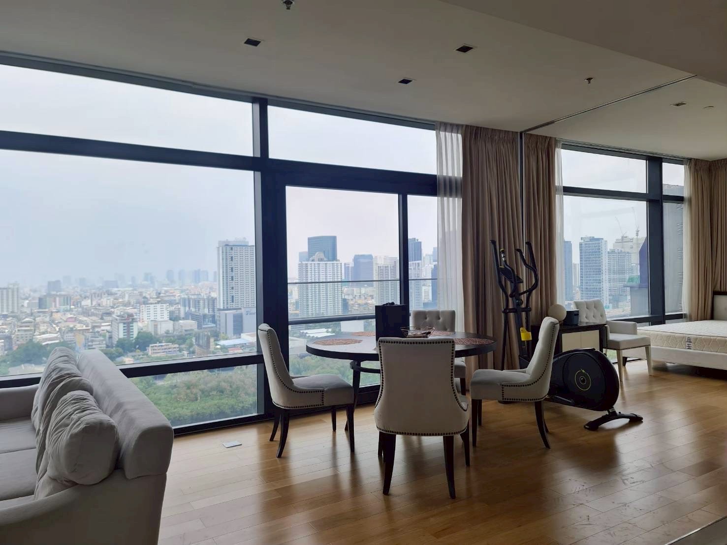 Circle Living Prototype | 2 Bedrooms for Sale photo 8